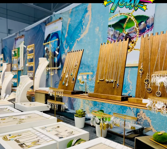 Howling Dog Art: Handcrafted Jewellery On Handcrafted Displays