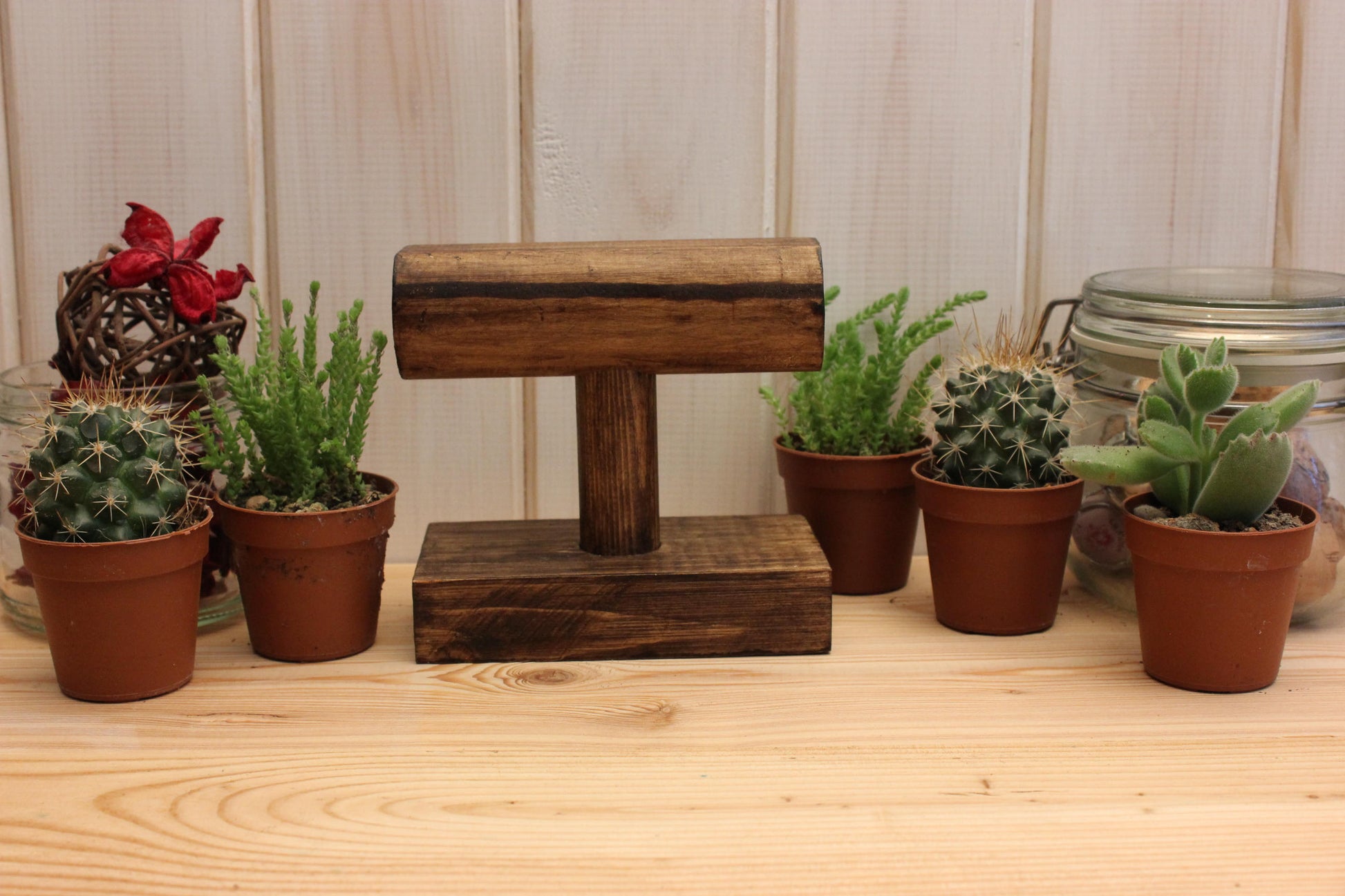 Watch and bracelet stand